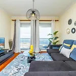 Apartment Canico Lodge *